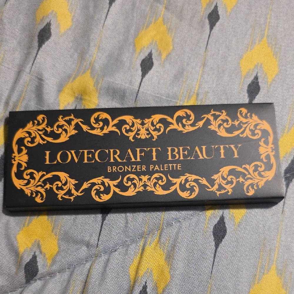 Lovecraft Beauty Bronzer Palette - Black and Gold